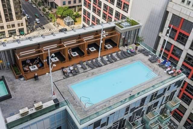 Front Street Suites Toronto Exterior photo