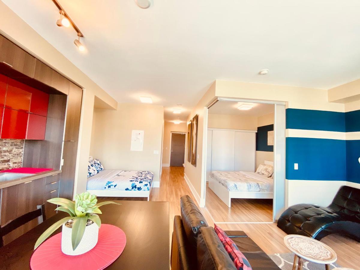 Front Street Suites Toronto Exterior photo